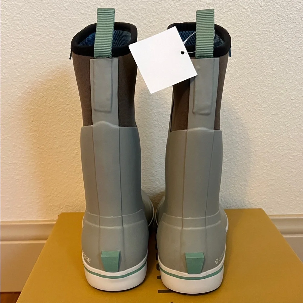 LaCrosse Alpha 12" Wayerproof Deck Boots Womens size 7 - Picture 4 of 10